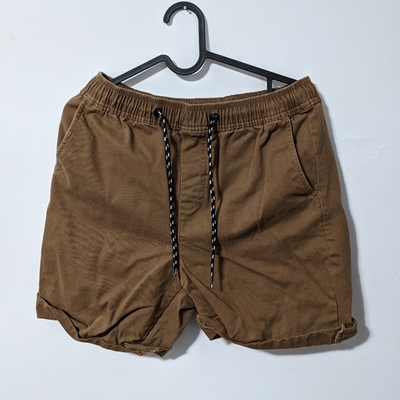 New Regime, Vans, Bershka, Asos, etcs apparel - Picture 5 of 16